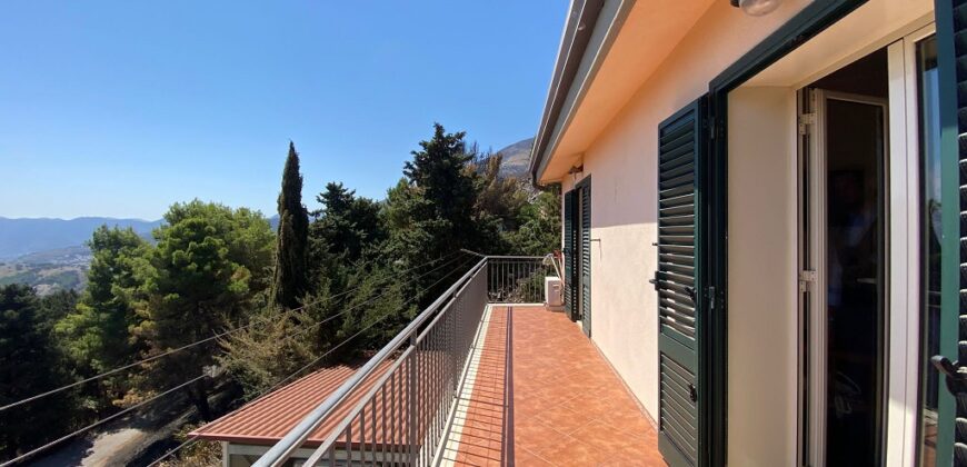 Villa in vendita – 7 Locali – Stradale Bellolampo – zona Castellana