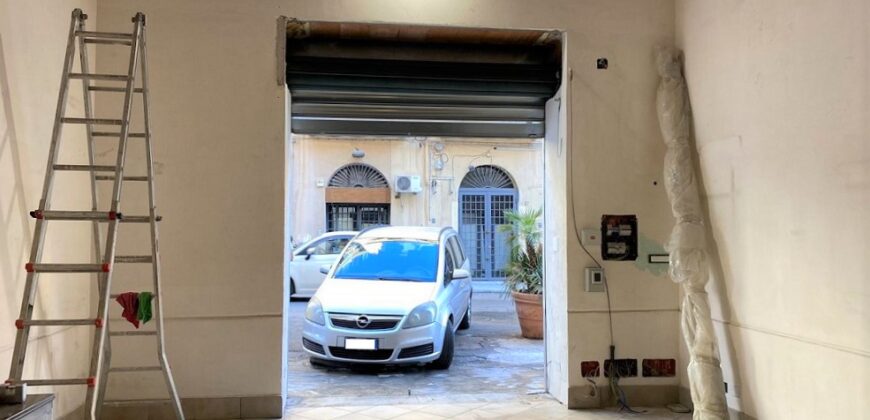 Magazzino in vendita –  Open Space – Via Bentivegna – zona Cavour- Palermo