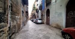 Locale commerciale in vendita – 7 Ambienti – Via San Basilio – zona Centro Storico – Palermo