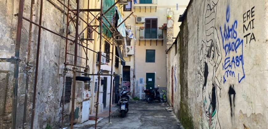 Appartamento in vendita – Monolocale – Cortile Bensa – zona Centro Storico – Palermo
